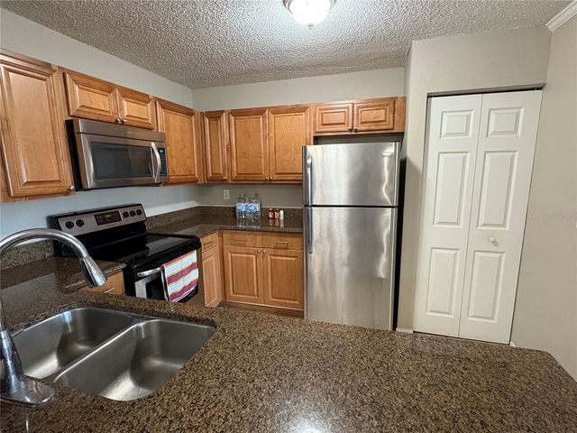 5582 BAYWATER DRIVE, Tampa, FL 33615