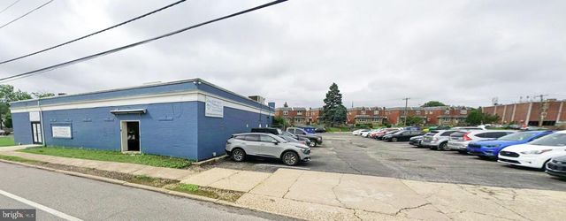 2040 NAPFLE AVENUE, Philadelphia, PA 19152