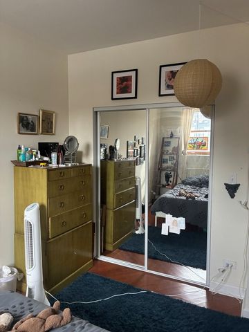 1531 W Hollywood Avenue 2, Chicago, IL 60660