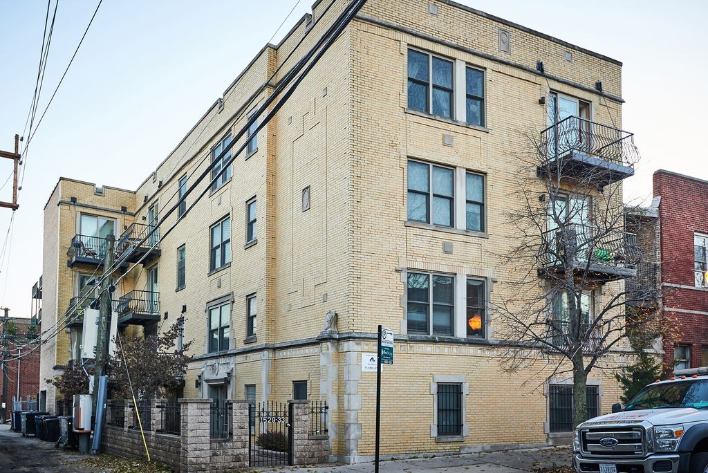 1531 W Hollywood Avenue 2, Chicago, IL 60660