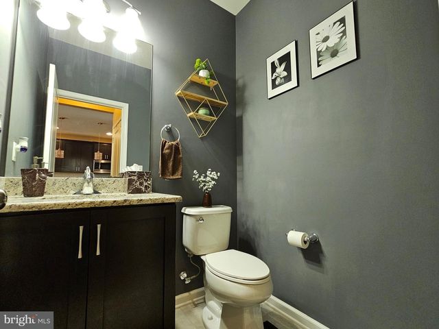 3 CANNON DR, Pennington, NJ 08534