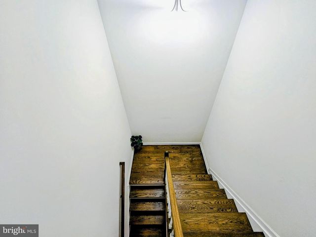 3 CANNON DR, Pennington, NJ 08534