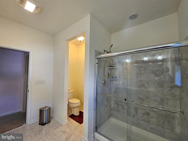 3 CANNON DR, Pennington, NJ 08534