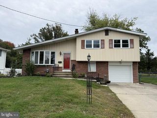 118 ASHBROOK RD, Cherry Hill, NJ 08034