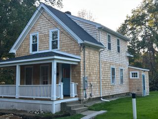 129 Mechanic St, Holliston, MA 01746