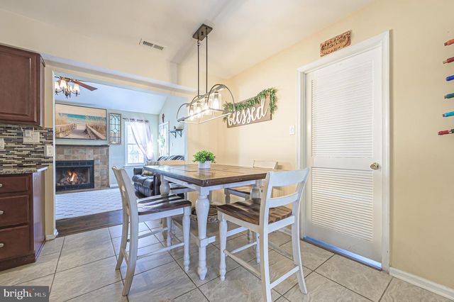 12 PERSIMMON ST, Sicklerville, NJ 08081