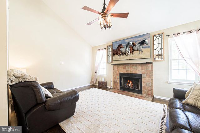 12 PERSIMMON ST, Sicklerville, NJ 08081