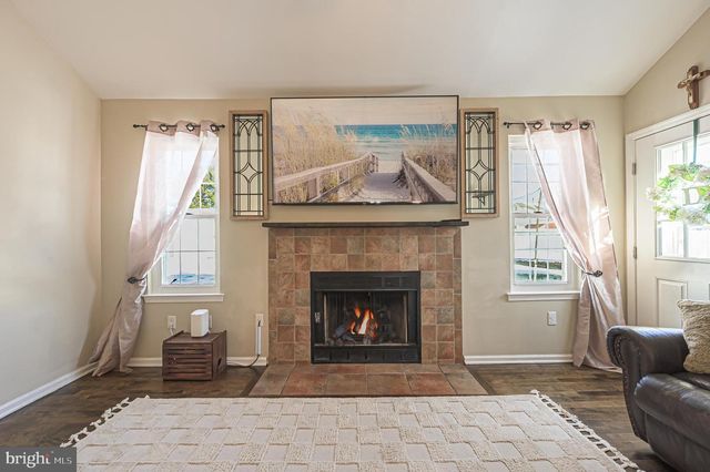 12 PERSIMMON ST, Sicklerville, NJ 08081