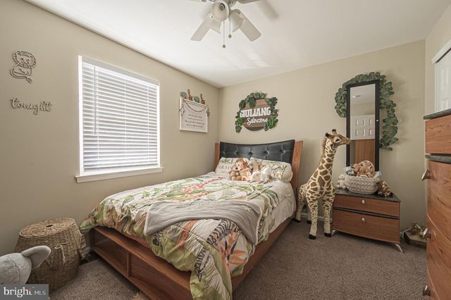 12 PERSIMMON ST, Sicklerville, NJ 08081