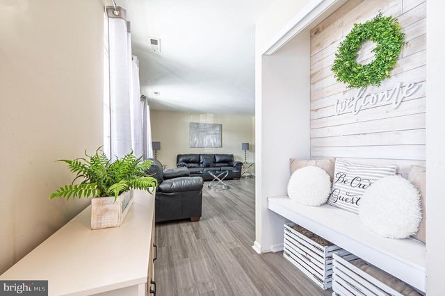 12 PERSIMMON ST, Sicklerville, NJ 08081