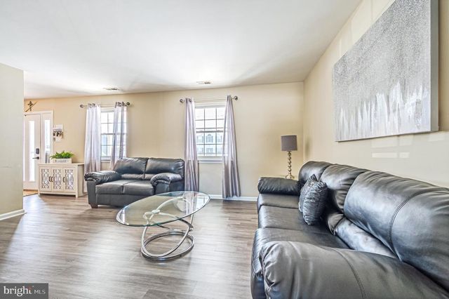 12 PERSIMMON ST, Sicklerville, NJ 08081