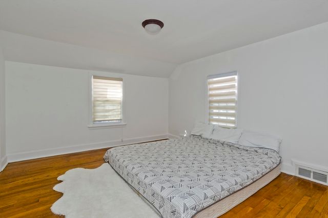 16 Squawfield Rd, Westfield, MA 01085