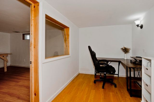 16 Squawfield Rd, Westfield, MA 01085