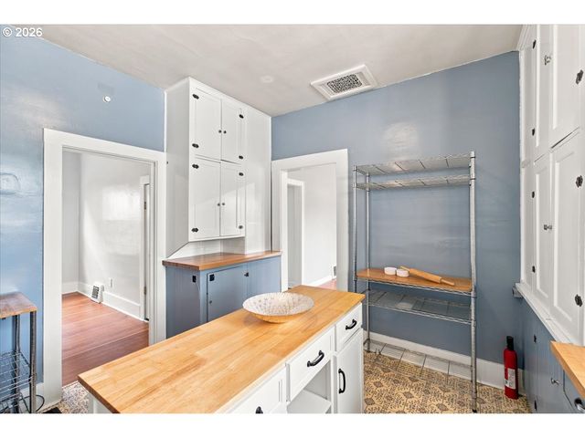 2325 Nw LINCOLN Ave, Corvallis, OR 97330