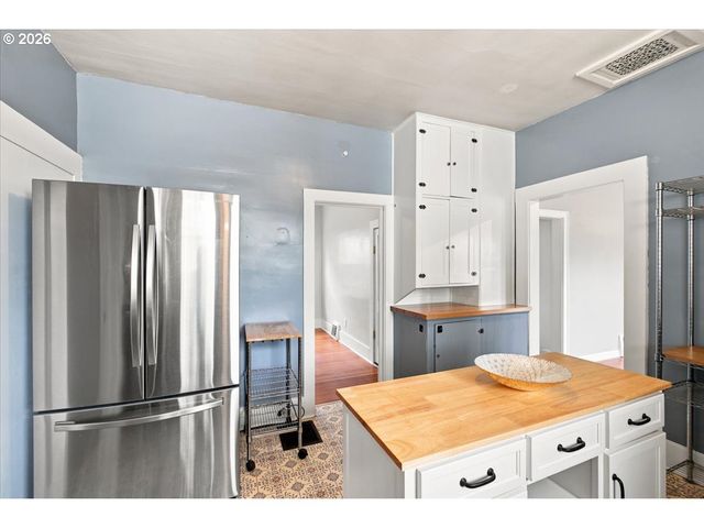 2325 Nw LINCOLN Ave, Corvallis, OR 97330