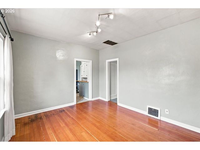 2325 Nw LINCOLN Ave, Corvallis, OR 97330