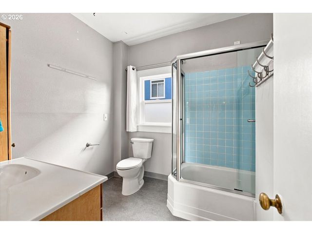 2325 Nw LINCOLN Ave, Corvallis, OR 97330