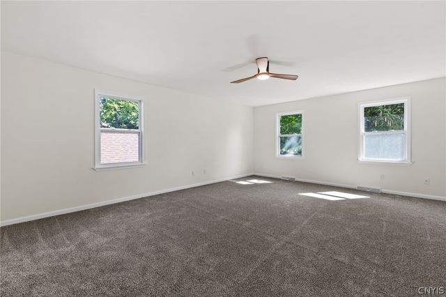 102 Smoke Rise Drive, Camillus, NY 13031