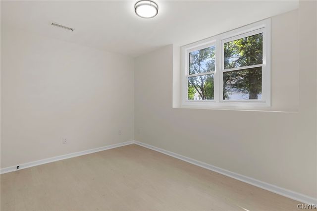 102 Smoke Rise Drive, Camillus, NY 13031