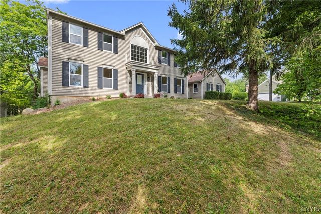102 Smoke Rise Drive, Camillus, NY 13031