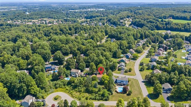 102 Smoke Rise Drive, Camillus, NY 13031