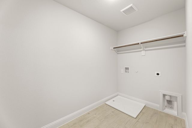 2642 Copper Breaks Street, Dallas, TX 75228