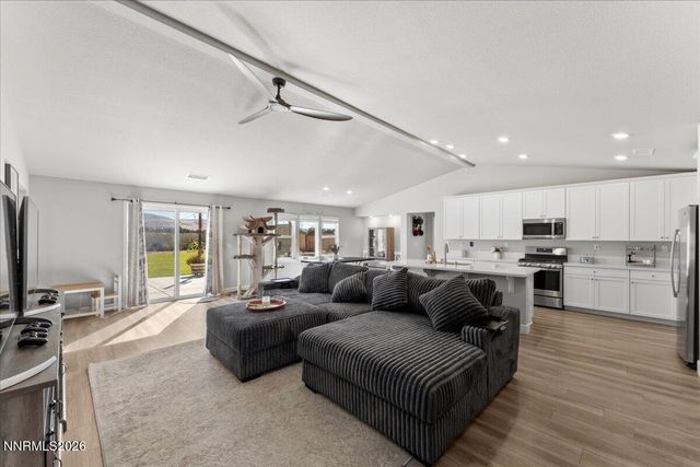 738 Hallow Pointe Drive, Spanish Springs, NV 89441