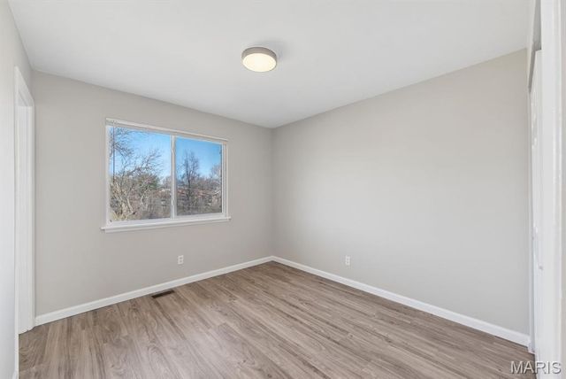 1077 Dawn Valley Drive, Maryland Heights, MO 63043