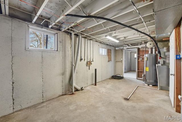 1077 Dawn Valley Drive, Maryland Heights, MO 63043