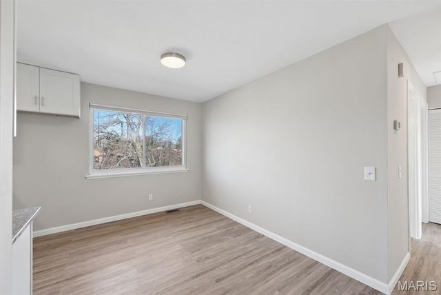 1077 Dawn Valley Drive, Maryland Heights, MO 63043