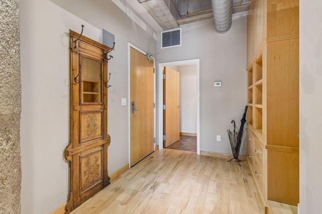 901 N 3rd 414, Minneapolis, MN 55401