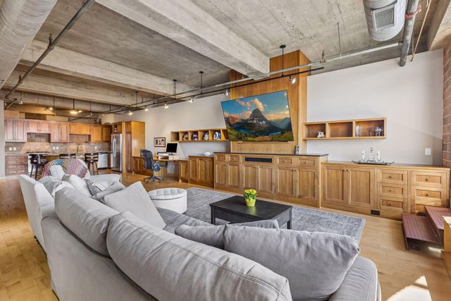 901 N 3rd 414, Minneapolis, MN 55401