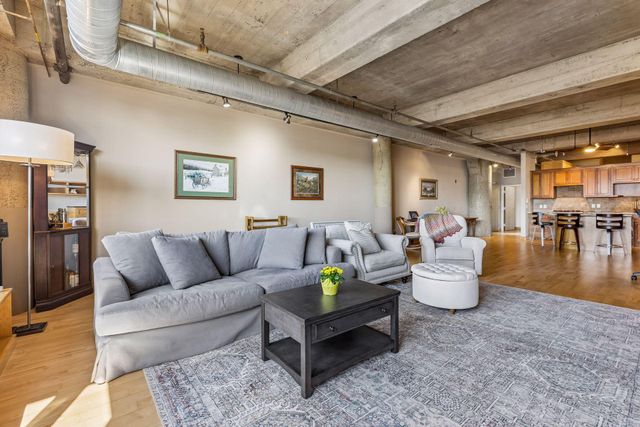 901 N 3rd 414, Minneapolis, MN 55401