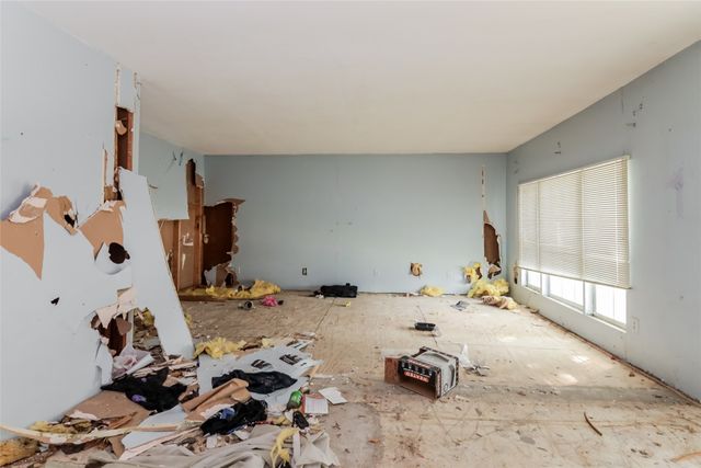 214 Independence Drive, Garland, TX 75043