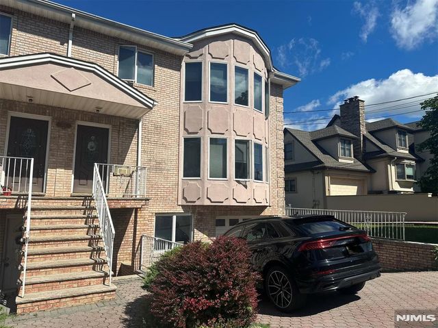 501 7th Street B, Palisades Park, NJ 07650