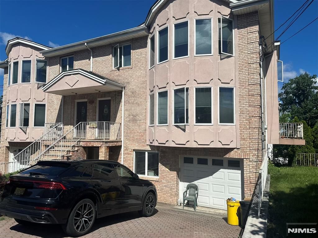 501 7th Street B, Palisades Park, NJ 07650