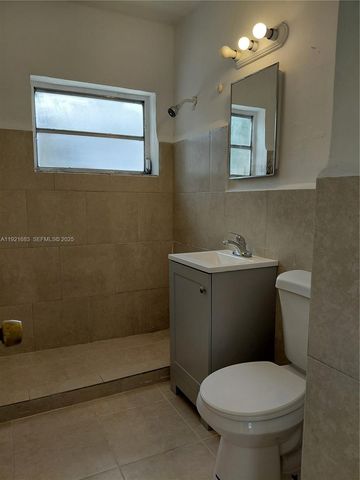 640 - 642 NW 77th St, Miami, FL 33150