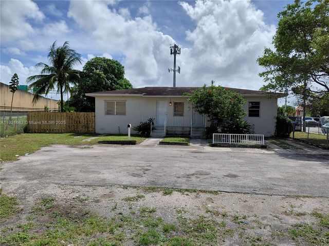 640 - 642 NW 77th St, Miami, FL 33150