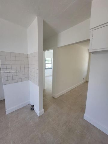 640 - 642 NW 77th St, Miami, FL 33150