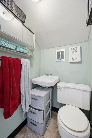 212 10th Street N, Moorhead, MN 56560