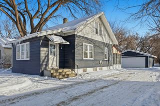 212 10th Street N, Moorhead, MN 56560