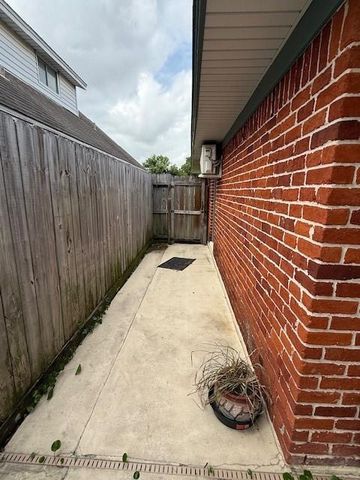 4810 Crepe Myrtle Lane, Pasadena, TX 77505