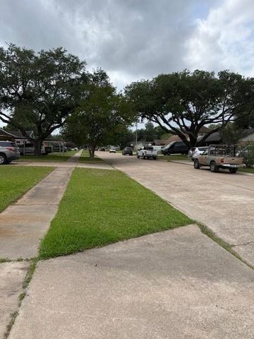 4810 Crepe Myrtle Lane, Pasadena, TX 77505