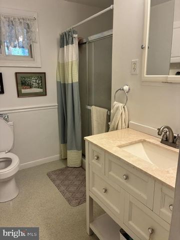 2018 PINEVIEW DR, York, PA 17408