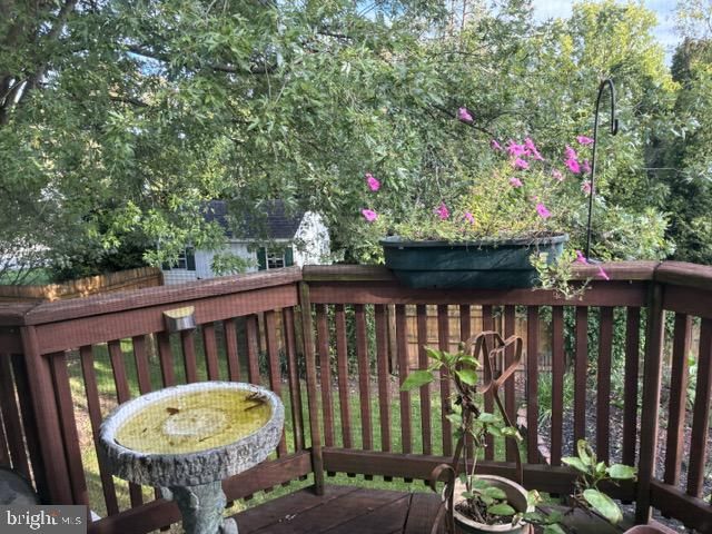 2018 PINEVIEW DR, York, PA 17408