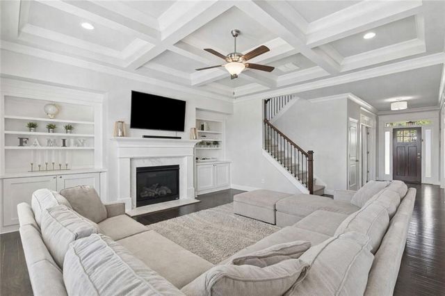 319 Tarnbrook Chase, Suwanee, GA 30024