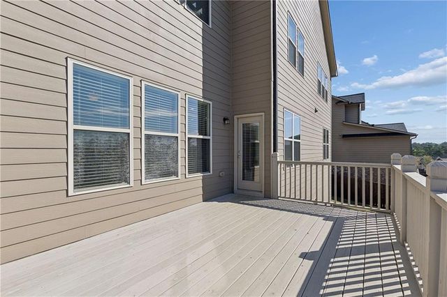 319 Tarnbrook Chase, Suwanee, GA 30024