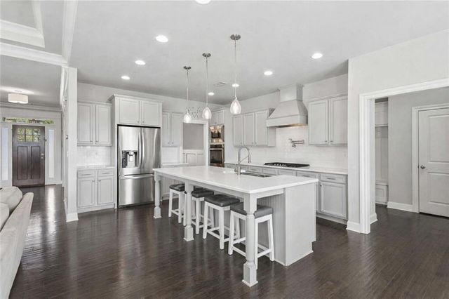 319 Tarnbrook Chase, Suwanee, GA 30024