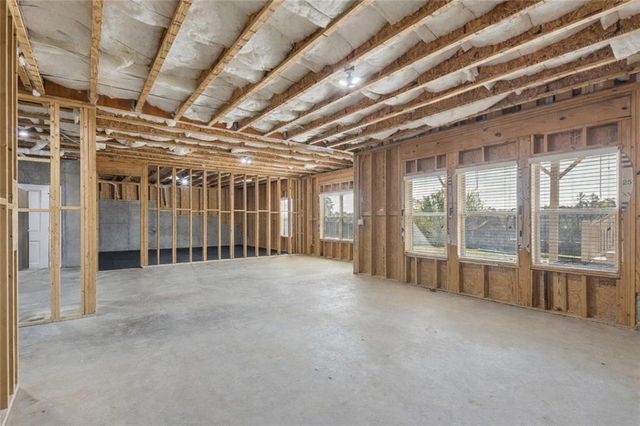 319 Tarnbrook Chase, Suwanee, GA 30024