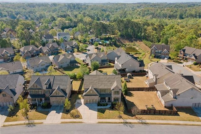 319 Tarnbrook Chase, Suwanee, GA 30024